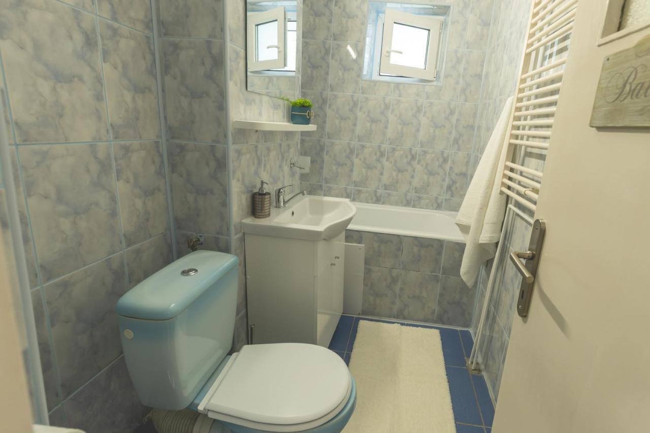 Luxury 2 Bedroom Holiday Apartment Pitesti Luaran gambar
